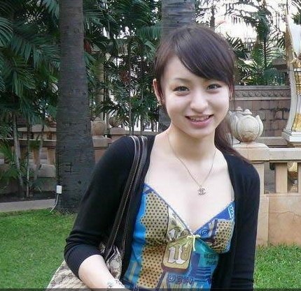 她的红唇场景无删减